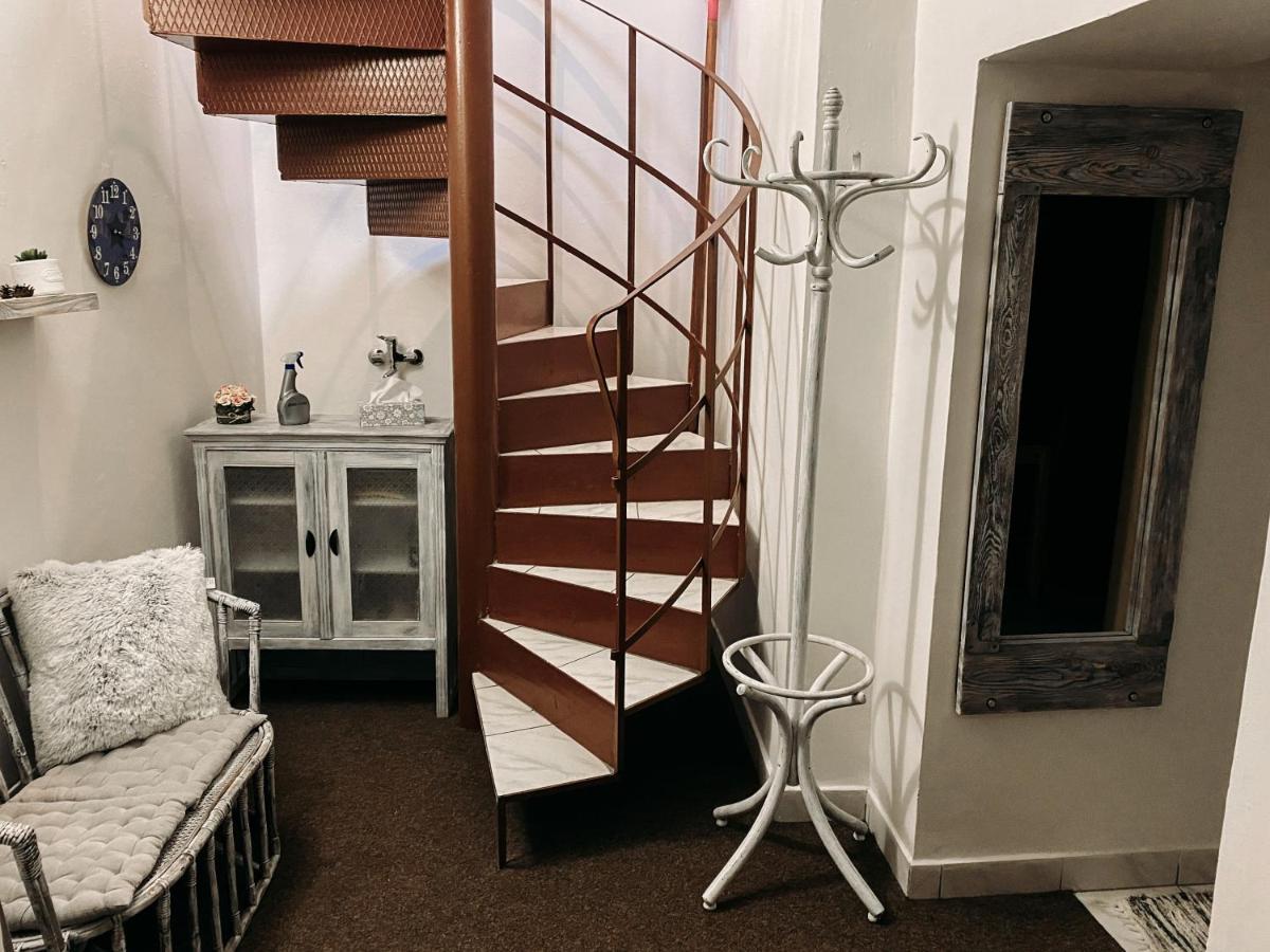 Hotel Vinarna Vikarka Litoměřice Zewnętrze zdjęcie